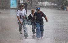 У Києві різко похолоднішає майже до +20 та почнуться дощі: коли зіпсується погода (графік)