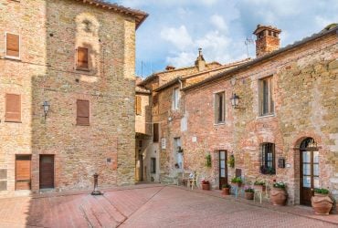 Ідилічний відпочинок гарантовано: названо одне з найкрасивіших містечок Італії