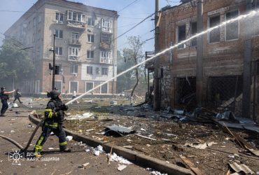 Россияне атаковали Харьков дронами: есть разрушения и пострадавшие, погибла женщина (фото)