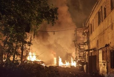 Россияне атаковали Николаевскую область: ранены четверо детей и электромонтер