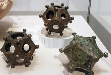 Археологи уже 300 лет не могут разгадать тайну римских додекаэдров: в чем причина