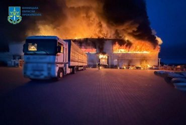 Росія вдарила по польському заводу у Вінниці: Сікорський відреагував