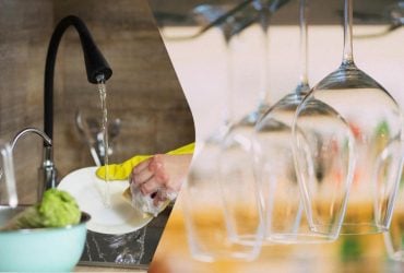 Якщо мити посуд так - жир відвалиться з тарілок сам по собі: метод дві миски