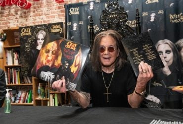 Умер Оззи Осборн: как легендарный музыкант поддерживал Украину