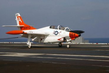 Динозавр неба: лише одна країна досі літає на цих реактивних літаках