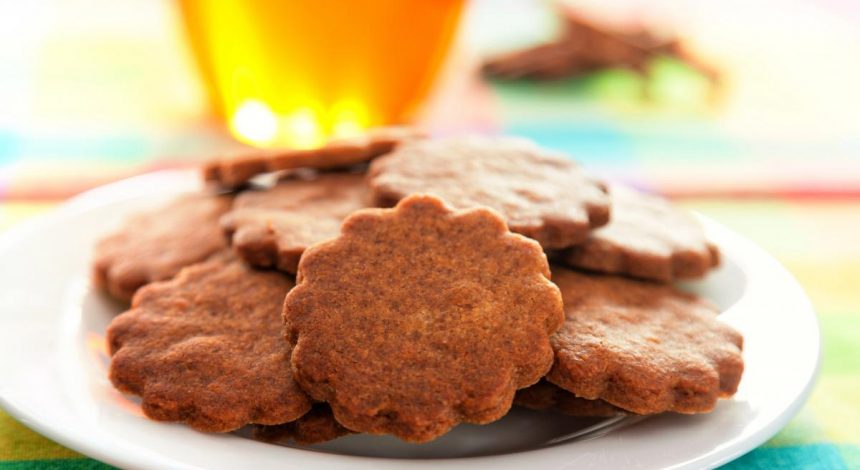 Без сахара и выпечки: 3 рецепта ароматного печенья на Медовый Спас