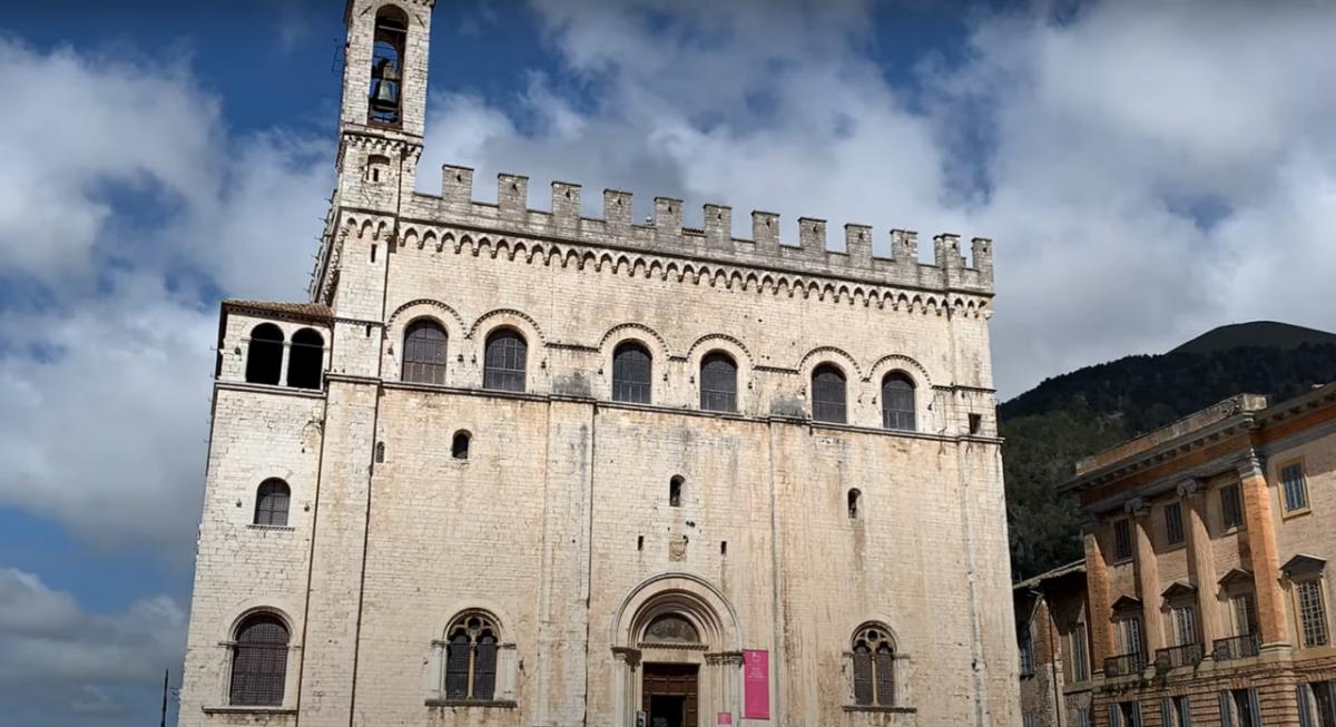Palazzo dei Consoli / скріншот YouTube Palazzo dei Consoli / скріншот YouTube