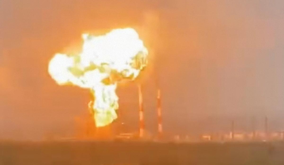 Атаки Украины остановили один из мощнейших российских нефтяных заводов / скриншот Атаки Украины остановили один из мощнейших российских нефтяных заводов / скриншот