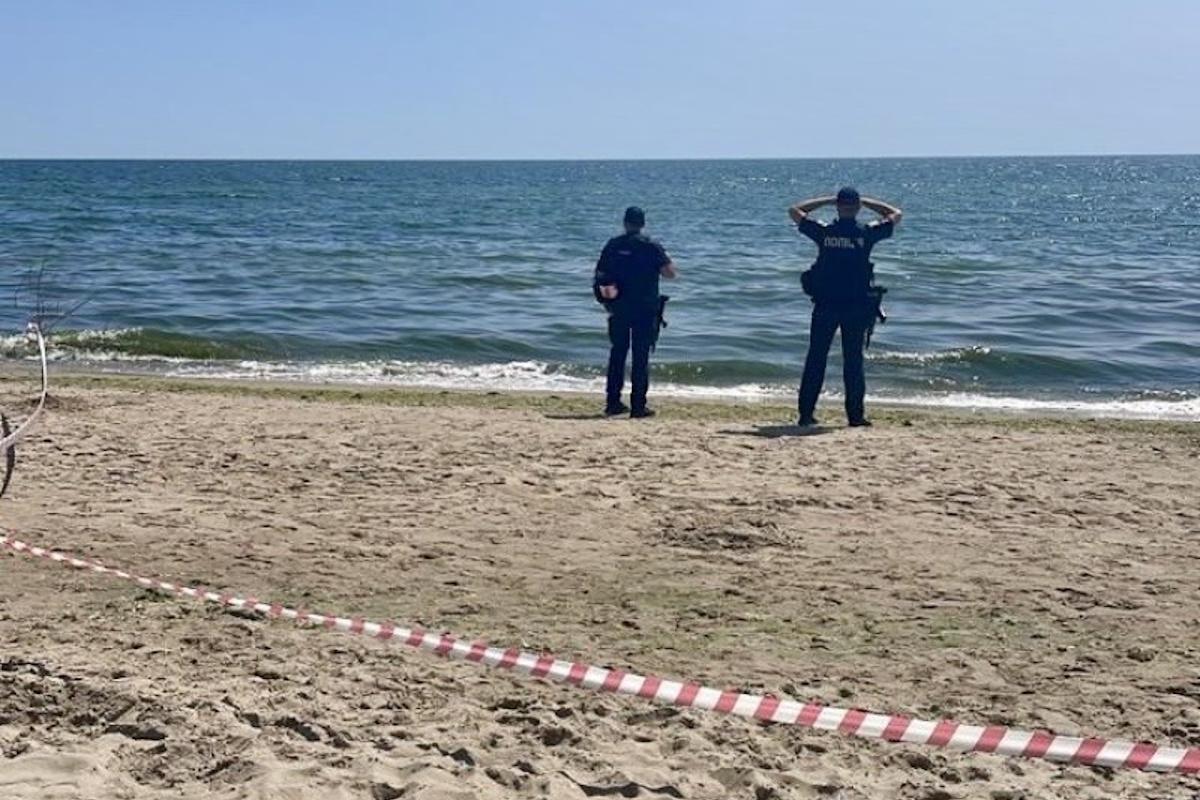 Поліція з'ясовує обставини трагедії / фото od.npu.gov.ua Поліція з'ясовує обставини трагедії / фото od.npu.gov.ua