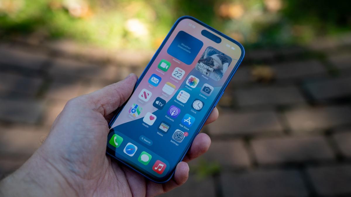 Зростання ціни на iPhone 17 майже неминуче / Фото - PCMag