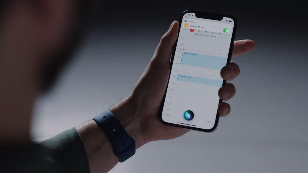 "Умная" Siri с функцией голосового управления приложениями выйдет весной 2026 / фото Apple "Умная" Siri с функцией голосового управления приложениями выйдет весной 2026 / фото Apple