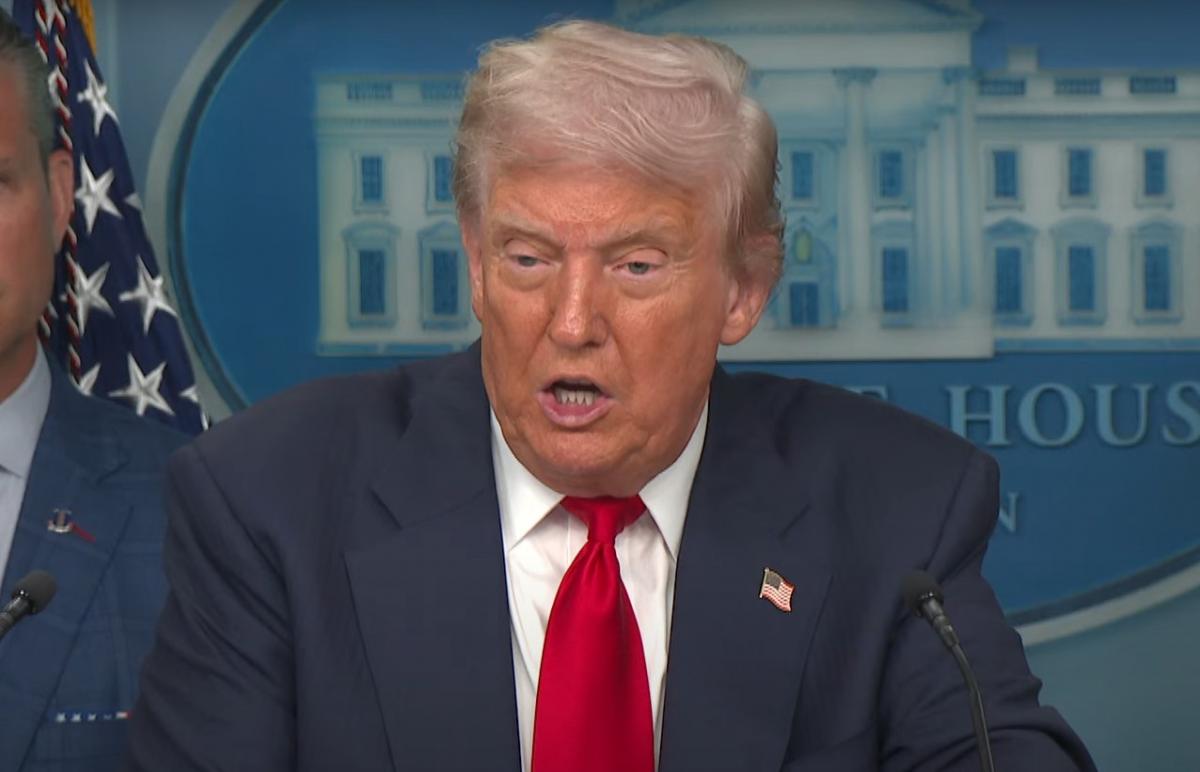 Трамп сделал ряд заявлений / кадр из видео Трамп сделал ряд заявлений / кадр из видео
