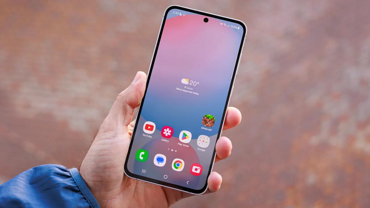 Анонс Galaxy S25 FE від Samsung має відбутися найближчими тижнями / фото Phone Arena Анонс Galaxy S25 FE від Samsung має відбутися найближчими тижнями / фото Phone Arena