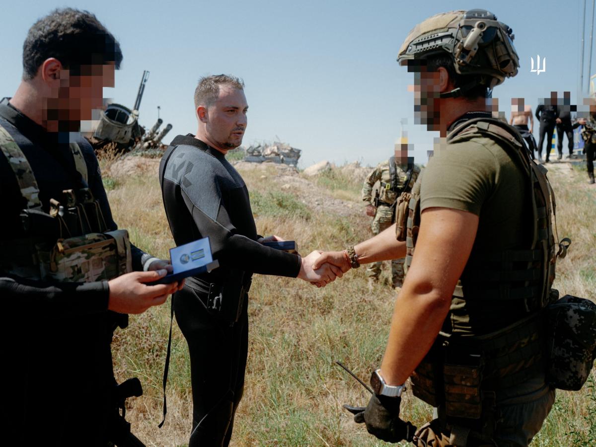 Північний захід Чорного моря під контролем: Буданов перевірив позиції сил оборони в регіоні Північний захід Чорного моря під контролем: Буданов перевірив позиції сил оборони в регіоні
