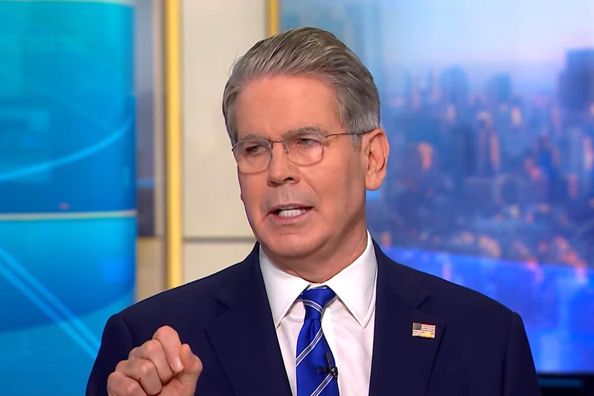 США могут смягчить санкции в отношении большинства российской нефти