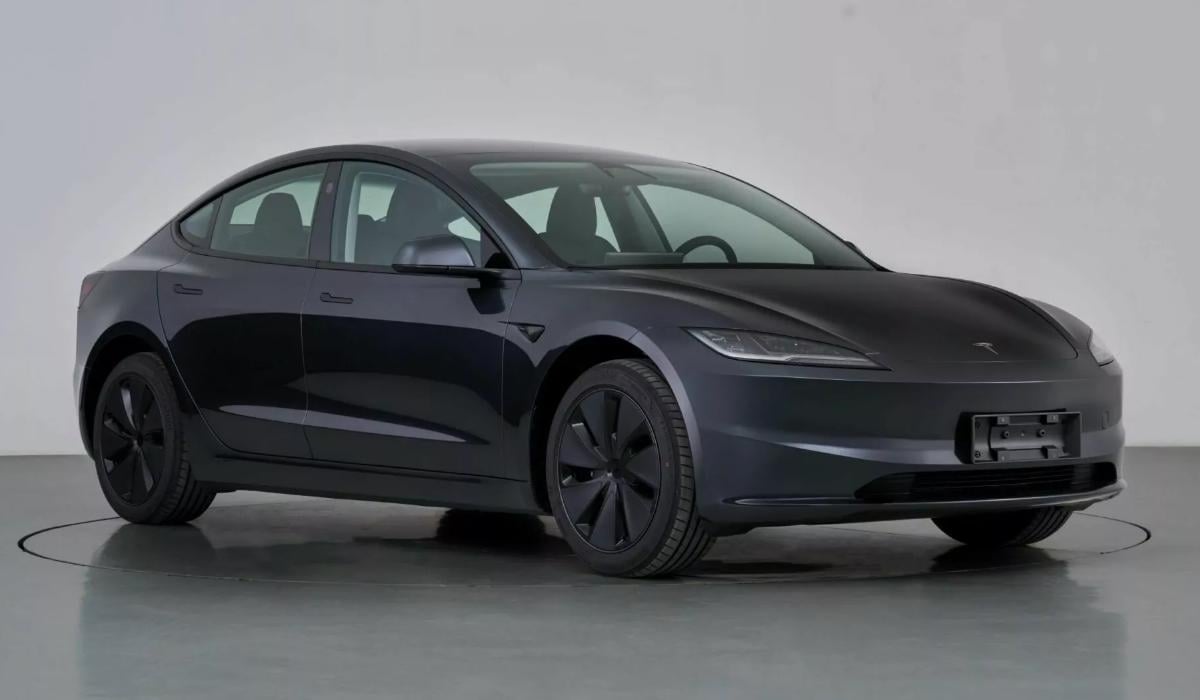Нова версія Tesla Model 3 здатна проїхати понад 800 км без підзарядки / фото - MIIT China Нова версія Tesla Model 3 здатна проїхати понад 800 км без підзарядки / фото - MIIT China