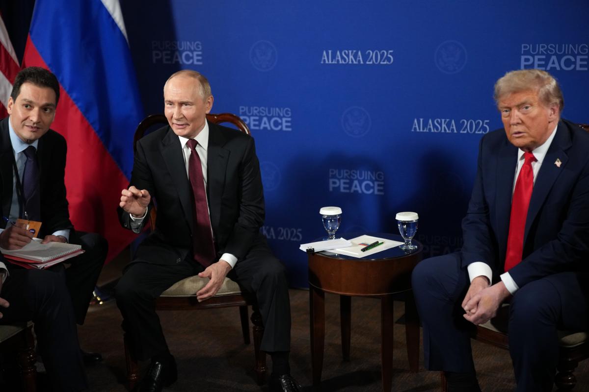 Встреча президента США Дональда Трампа с главой РФ Владимиром Путиным в Анкоридже, штат Аляска, 15 августа / фото GettyImages Встреча президента США Дональда Трампа с главой РФ Владимиром Путиным в Анкоридже, штат Аляска, 15 августа / фото GettyImages