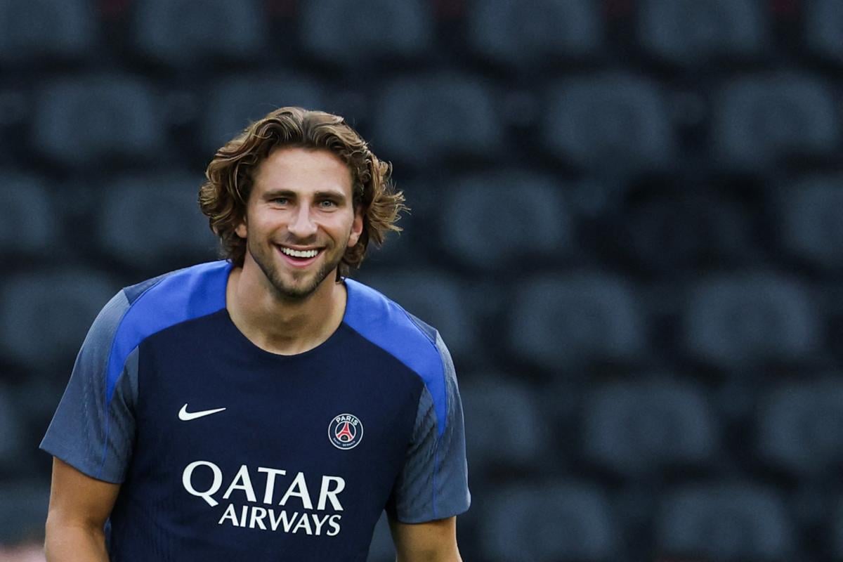 Погані новини для Забарного: досвідчений футболіст може стати його конкурентом в 'ПСЖ' Погані новини для Забарного: досвідчений футболіст може стати його конкурентом в 'ПСЖ'