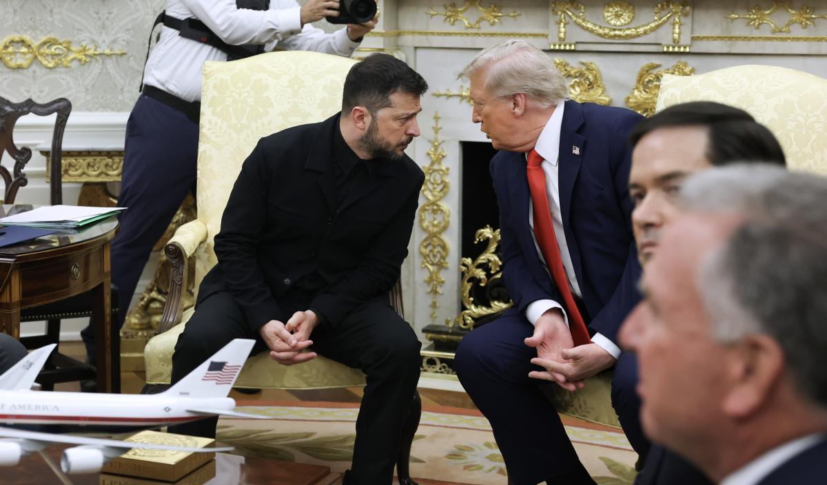 Трамп считает, что Украине ради мира придется отдать Крым России / фото: GettyImages Трамп считает, что Украине ради мира придется отдать Крым России / фото: GettyImages