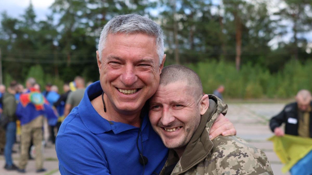 Освободить удалось как военных, так и гражданских / фото https://t.me/Koord_shtab Освободить удалось как военных, так и гражданских / фото https://t.me/Koord_shtab