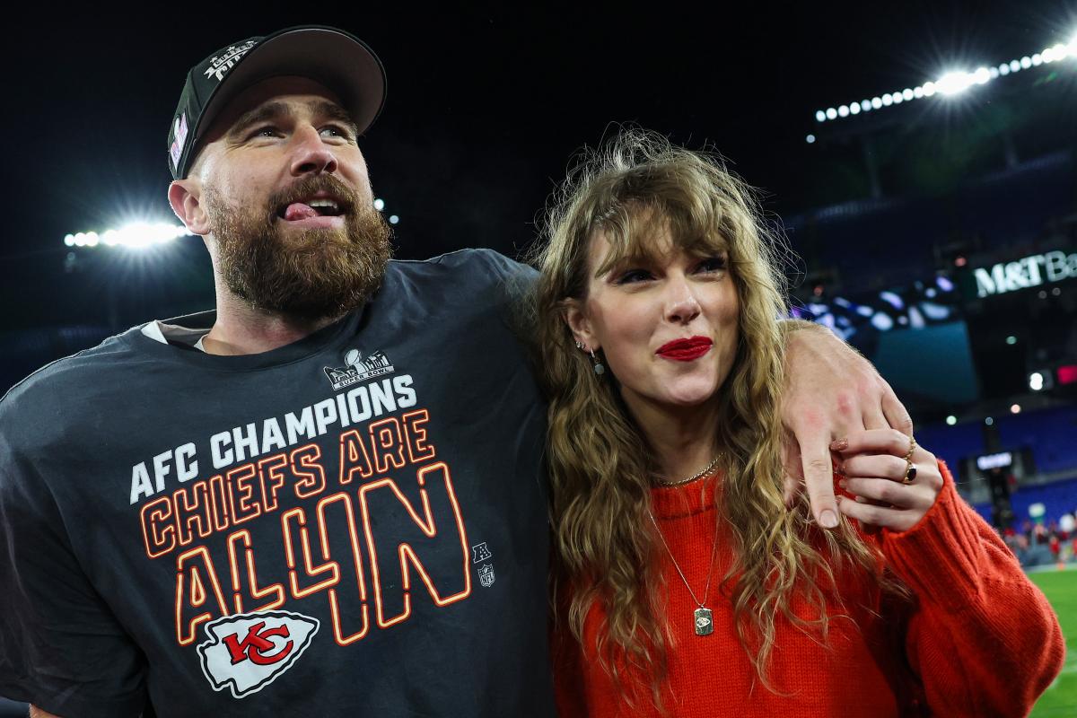 Taylor Swift and Travis Kelsi Engaged / photo Getty Images Taylor Swift and Travis Kelsi Engaged / photo Getty Images