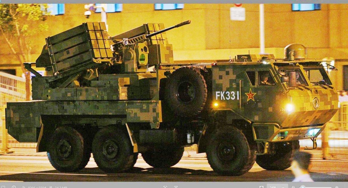 FK-3000 здатен уражати цілі на відстані від 300 метрів до 12 км / фото Weibo FK-3000 здатен уражати цілі на відстані від 300 метрів до 12 км / фото Weibo