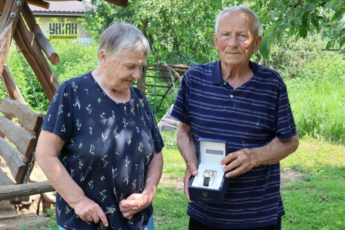 Батька Дмитра водили на фейковий розстріл / фото УНІАН