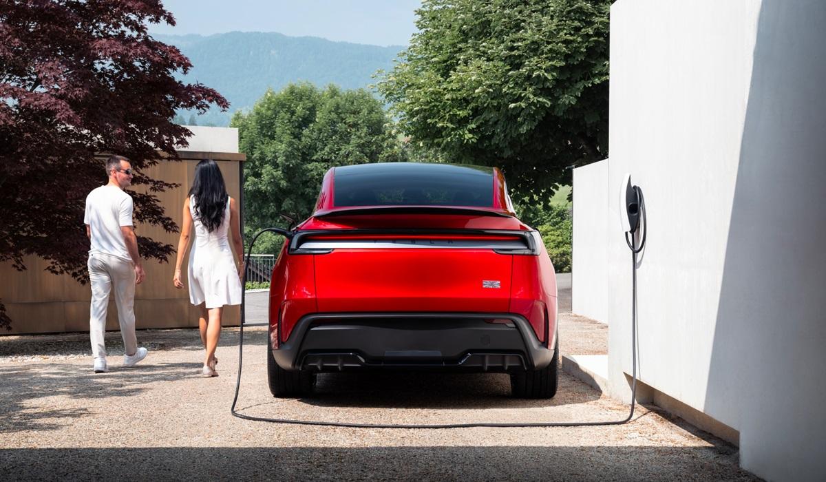 Model Y Performance отличается более спортивным кузовным обвесом / фото - Tesla Model Y Performance отличается более спортивным кузовным обвесом / фото - Tesla