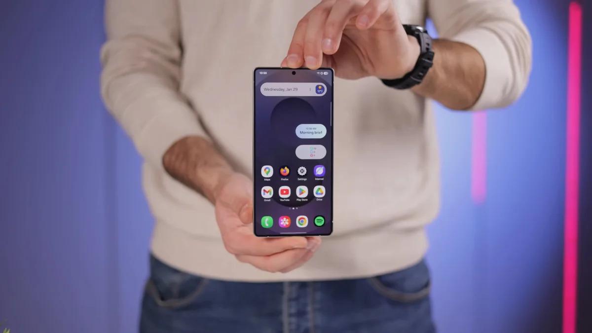 Snapdragon 8 Elite Gen 5 у версії для Galaxy S26 розігнаний до рекордних 4,74 ГГц / фото Phone Arena Snapdragon 8 Elite Gen 5 у версії для Galaxy S26 розігнаний до рекордних 4,74 ГГц / фото Phone Arena