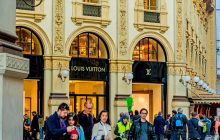 "Важкий люкс" стрімко втрачає позиції: що відбувається з модними брендами