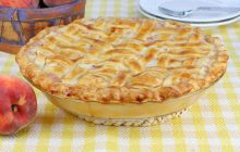 Как приготовить персиковый пирог по рецепту Марты Стюарт: кулинар раскрыла все секреты