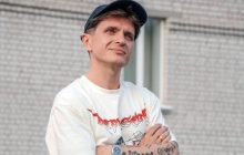 "Перелом двух пальцев": Анатолий Анатолич серьезно травмировался (видео)