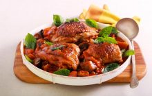 Гости будут приятно удивлены: эксперты раскрыли рецепт вкусных куриных бедер с паприкой