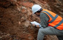 Ученые нашли воздух, который был "заточен" в скале 815 млн лет: чем он особенный