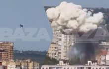 В России подавленный РЭБом дрон врезался прямо в жилой дом (видео)