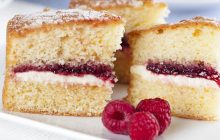 Як приготувати ідеальний бісквіт "Вікторія": кулінар поділилася рецептом, який не підведе