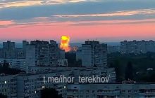 РФ прицельно атаковала дом в Харькове: под завалами еще могут быть люди (видео)