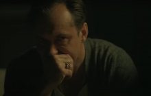Netflix показав трейлер кримінального серіалу "Чорний кролик" з Джудом Лоу та Джейсоном Бейтманом