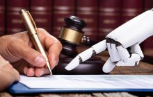 "Пустая трата времени": эксперт Google по ИИ предупредил будущих юристов и медиков