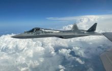 Появились фото первых строевых истребителей Су-57