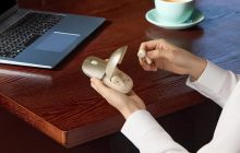 На ринку з'явилася незвичайна комп'ютерна миша з вбудованими навушниками (фото)