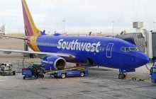 Чому літаки потрібно регулярно мити: пояснення експерта