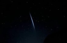 В небе над Украиной заметили таинственный луч света: эксперты объяснили, что это было