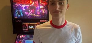 Зірка серіалу "Дивні дива" зізнався, що регулярно донатить Україні