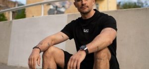 В перерыве между съемками "Холостяка": Цымбалюк показался с лопатой на огороде (фото)