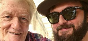 Народний артист України назвав ім'я співака, яким найбільше захоплюється під час війни