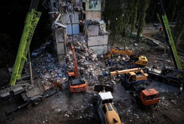 Спасательная операция завершена: жертвой удара России по дому в Киеве стал 31 человек (фото)