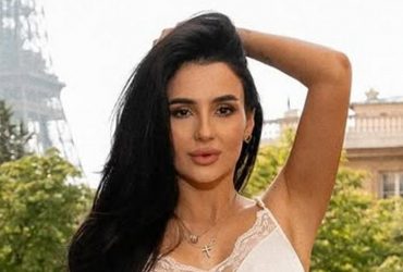 Трінчер заінтригувала заявою про участь у шоу Холостячка