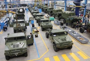 Удваивает мощности: Испания увеличивает производство VAMTAC, поставляющих ВСУ