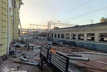 Експерт пояснив, для чого росіяни вдарили по залізничній станції у Лозовій